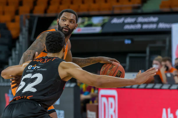 还因为他的 还因为他的